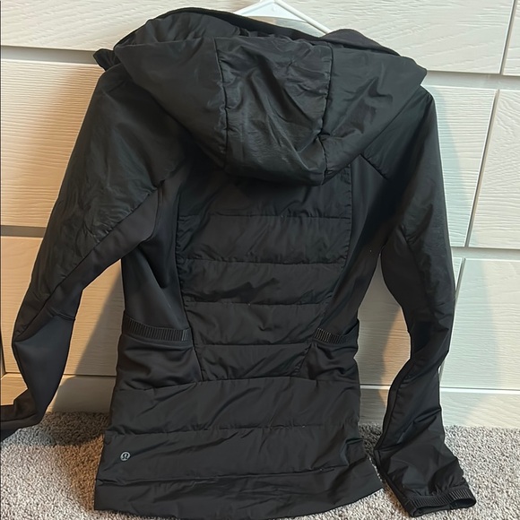 Lululemon Down For It All Jacket - Picture 4 of 5